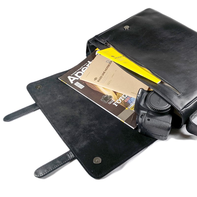 Kasiyar Leather Executive Messenger Bag